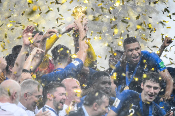 隐藏着诸多 隐藏着诸多